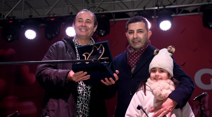Sevgililer Günü'nü Ayhan Sicimoğlu ve Latin All Stars ile kutladılar!