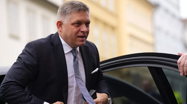 Slovakya Başbakanı Fico'ya silahlı saldırı!
