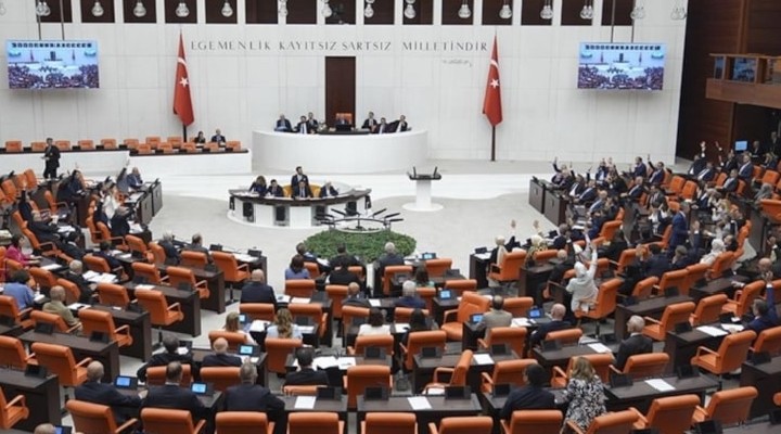 Meclis olağanüstü toplantıya çağrıldı