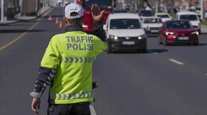 Son 1 haftada trafikte 528 bin sürücüye işlem yapıldı