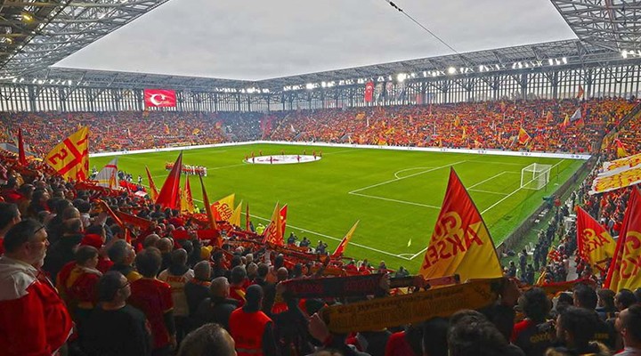 Süper Lig yolu Göztepe'den geçecek