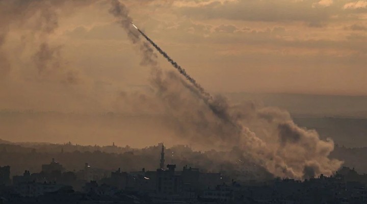 Süre doldu… Hamas, Aşkelon'a füze yağdırdı!