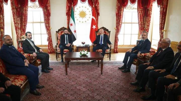 Sürpriz görüşme; Erdoğan, Suriye Geçici Cumhurbaşkanı Şara ile Dolmabahçe'de bir araya geldi