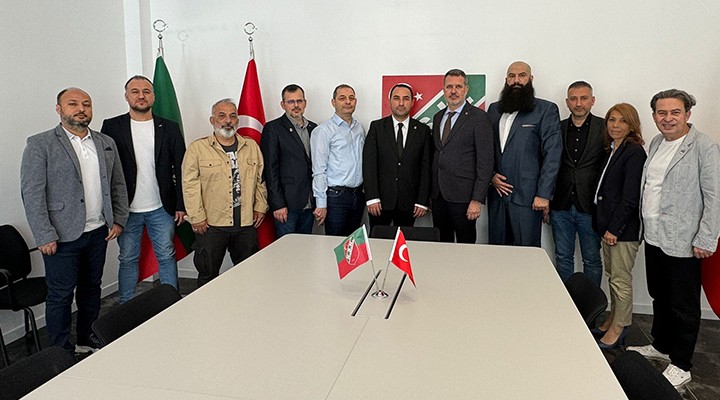 TSYD İzmir Şubesi, Karşıyaka Spor Kulübü'nü ziyaret etti