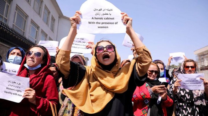 Taliban'dan kadınlara kriket yasağı