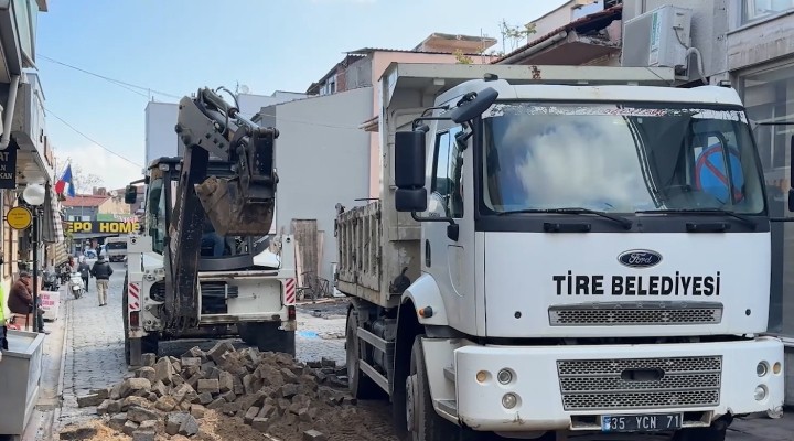 Tire Çarşısı'nda sokak yenileme çalışması...