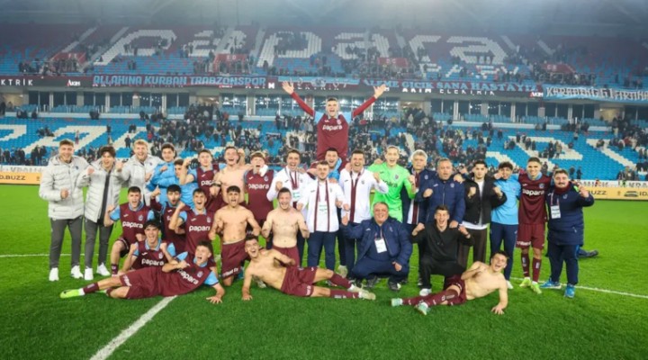 Trabzonspor U19 takımı tarih yazdı! Çeyrek final geldi...