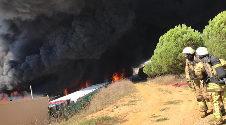 Tuzla'da fabrika yangınında patlama