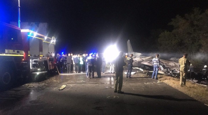Ukrayna'da uçak kazası: 22 ölü!