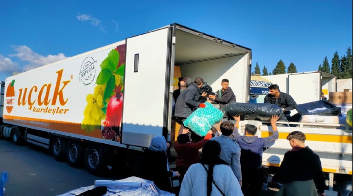 Yaş meyve sebze sektörü, araçları ile Türkiye'nin yardımlarını deprem bölgesine taşıyor