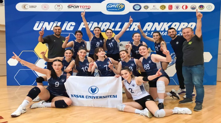 Yaşar Üniversitesi'ninsultanları namağlup şampiyon