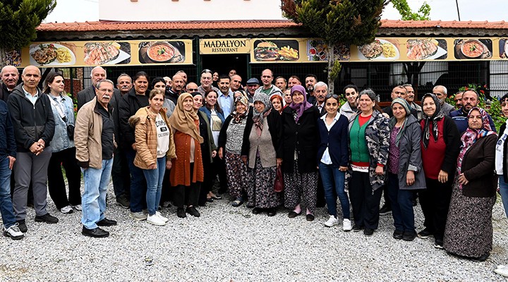 Yeniköy kadınlarından Başkan Günel'e sevgi seli...