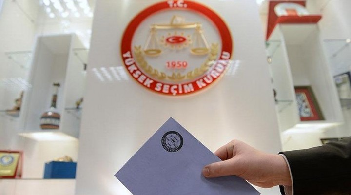 İstifa sonrası AK Parti'de erken seçim tartışması