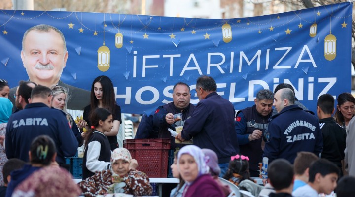 Yunusemre'de iftar sofrası Barbaros'ta kuruldu