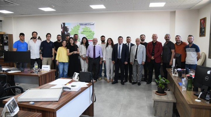Yunusemre'de personel bayramlaştı
