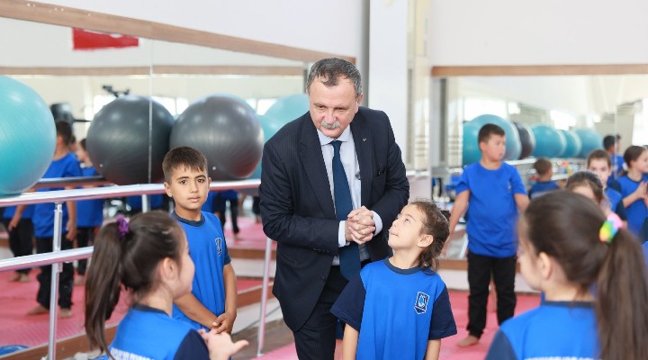 Yunusemre'de yaz spor okulları büyük ilgiyle açıldı