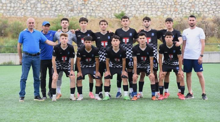 Yunusemre'nin U17'leri Türkiye şampiyonasına hazır