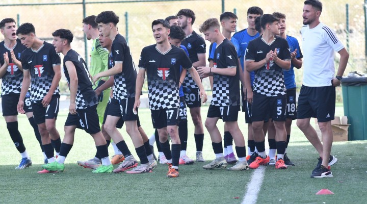 Yunusemre'nin U17'leri mağlup il şampiyonu