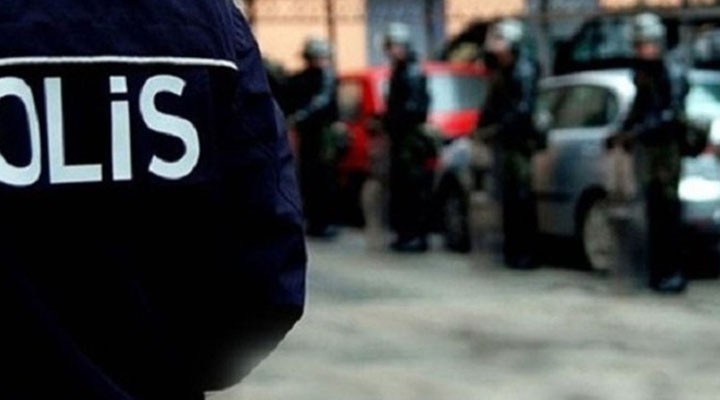 İzmir'de ByLock operasyonu: 8 gözaltı